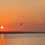 El Descanso Del Faro. The Lighthouse Retreat